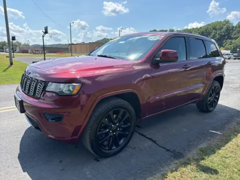 Another view of 2018 Jeep Grand Cherokee Altitude for sale in Waverly, OH at Hometown Chevrolet