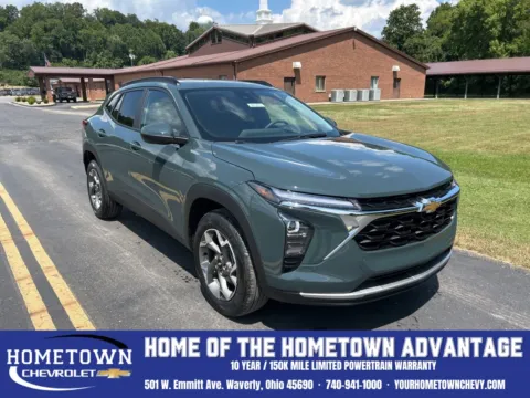 Gray 2025 Chevrolet Trax LT for sale in Waverly, OH