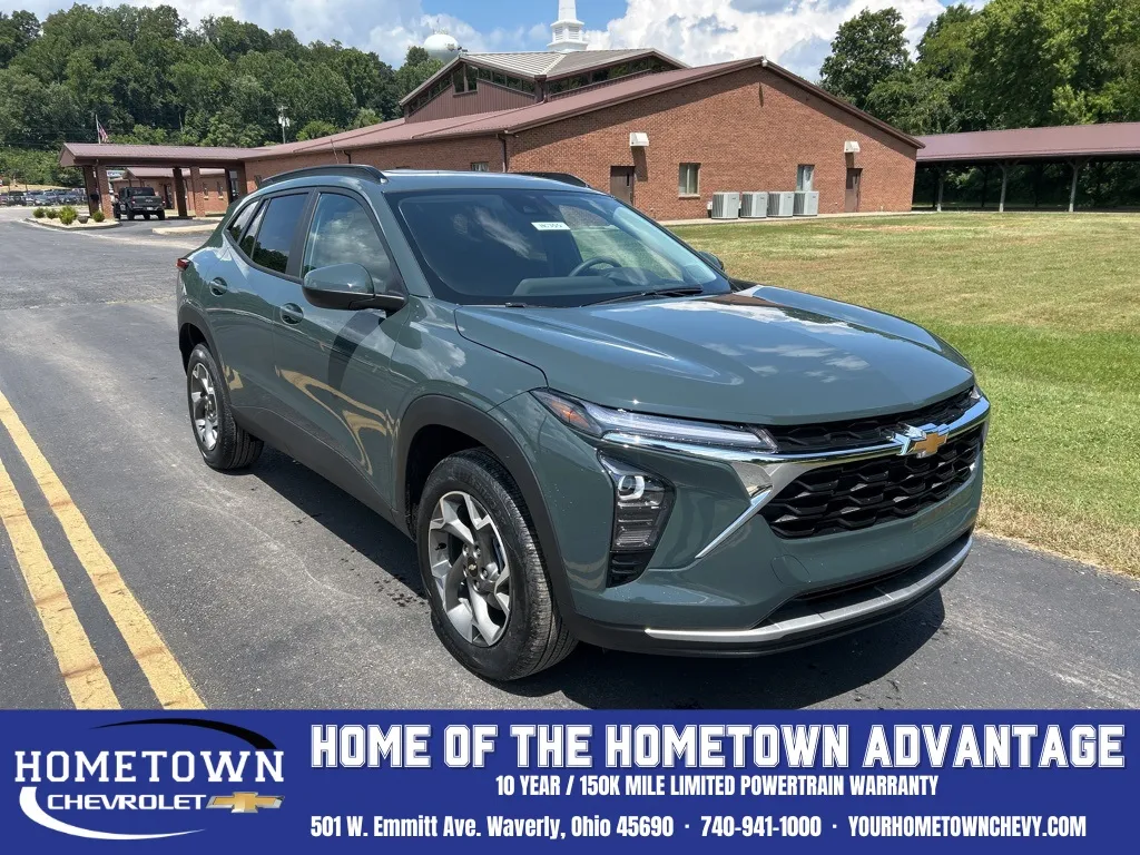 Gray 2025 Chevrolet Trax LT for sale in Waverly, OH
