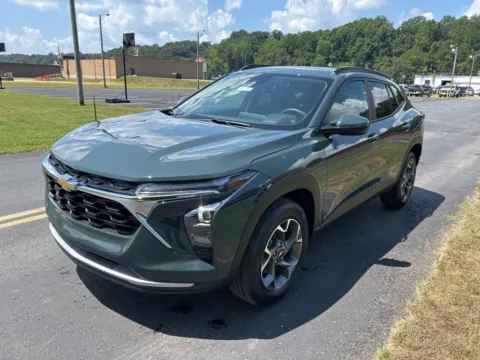 Another view of 2025 Chevrolet Trax LT for sale in Waverly, OH at Hometown Chevrolet