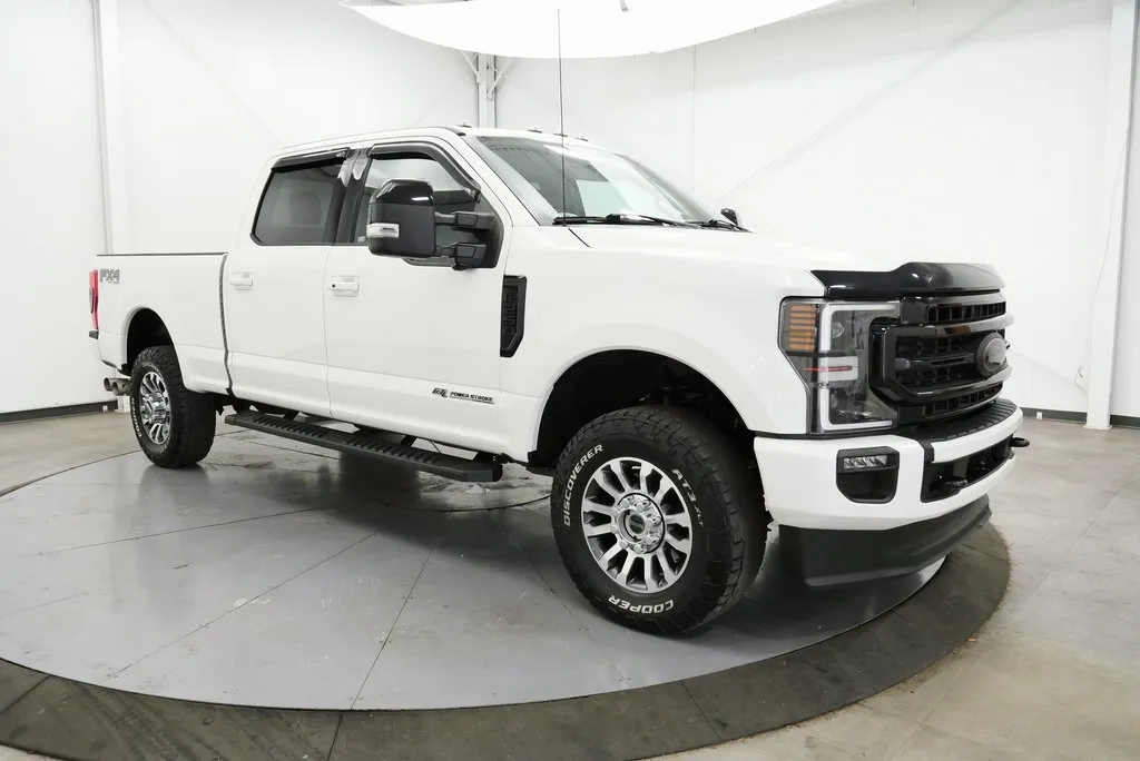 White 2021 Ford F-250SD Lariat for sale in Waverly, OH