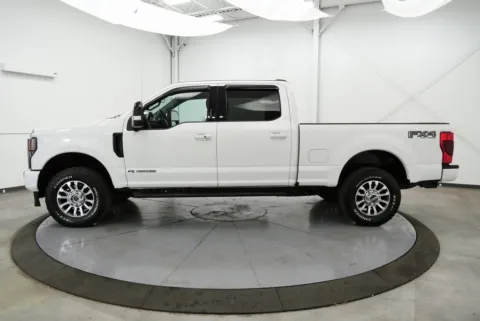 More photos of 2021 Ford F-250SD Lariat at Hometown Chevrolet, OH