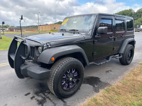 Another view of 2011 Jeep Wrangler Unlimited Rubicon for sale in Waverly, OH at Hometown Chevrolet