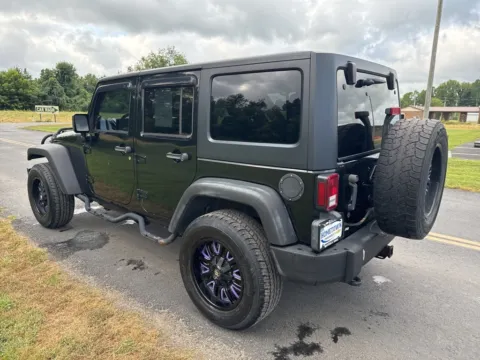 More photos of 2011 Jeep Wrangler Unlimited Rubicon at Hometown Chevrolet, OH