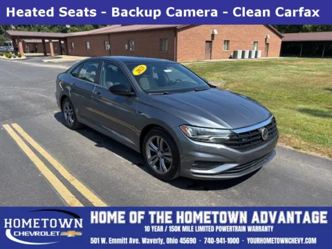 Gray 2021 Volkswagen Jetta R-Line for sale in Waverly, OH