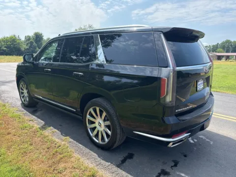 More photos of 2021 Cadillac Escalade Premium Luxury Platinum at Hometown Chevrolet, OH