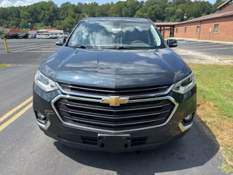 Photos of 2019 Chevrolet Traverse 3LT for sale in Waverly, OH at Hometown Chevrolet
