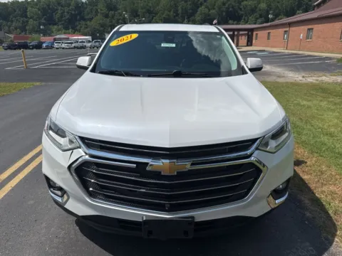 Photos of 2021 Chevrolet Traverse LT Leather for sale in Waverly, OH at Hometown Chevrolet