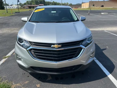 Photos of 2021 Chevrolet Equinox LT for sale in Waverly, OH at Hometown Chevrolet
