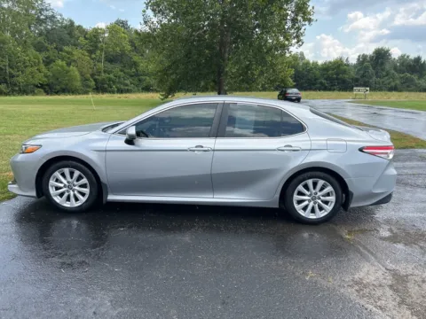 More photos of 2018 Toyota Camry L at Hometown Chevrolet, OH