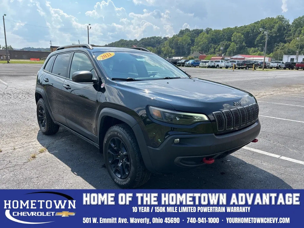 Black 2021 Jeep Cherokee Trailhawk for sale in Waverly, OH