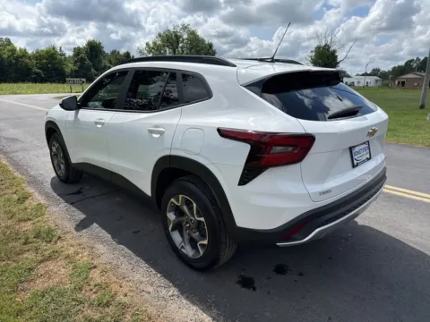 More photos of 2025 Chevrolet Trax LT at Hometown Chevrolet, OH