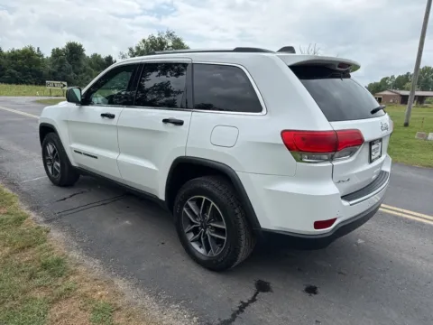 More photos of 2017 Jeep Grand Cherokee Limited at Hometown Chevrolet, OH