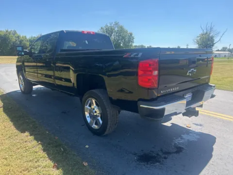 More photos of 2018 Chevrolet Silverado 2500HD LT at Hometown Chevrolet, OH