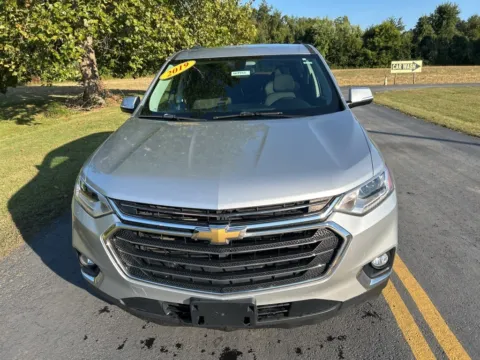 Photos of 2019 Chevrolet Traverse LT for sale in Waverly, OH at Hometown Chevrolet