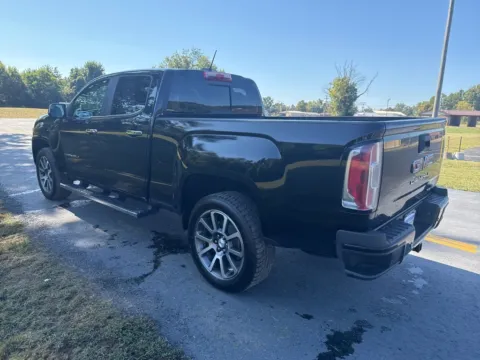 More photos of 2021 GMC Canyon Denali at Hometown Chevrolet, OH