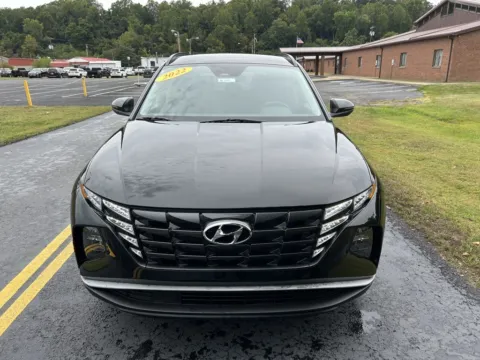 Photos of 2022 Hyundai Tucson SEL for sale in Waverly, OH at Hometown Chevrolet