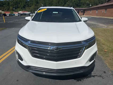 Photos of 2022 Chevrolet Equinox LT for sale in Waverly, OH at Hometown Chevrolet