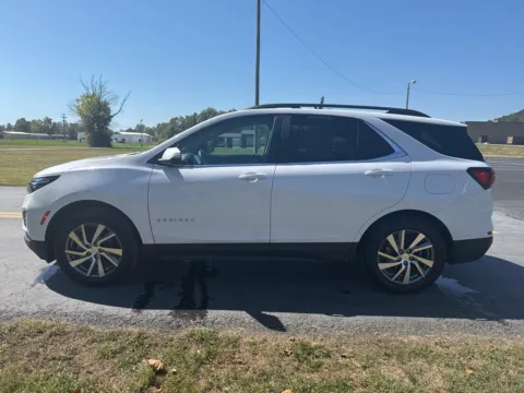 More photos of 2022 Chevrolet Equinox LT at Hometown Chevrolet, OH