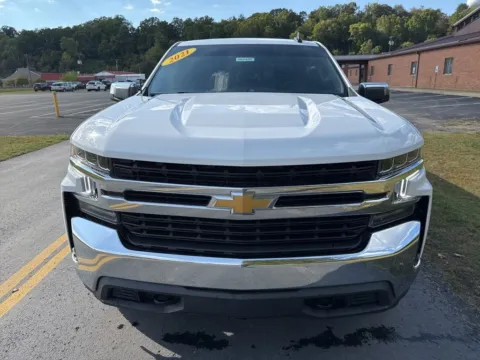Photos of 2021 Chevrolet Silverado 1500 LT for sale in Waverly, OH at Hometown Chevrolet