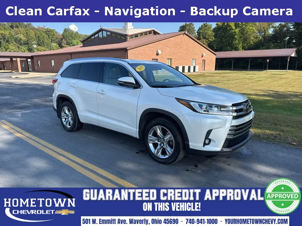 White 2019 Toyota Highlander Limited for sale in Waverly, OH