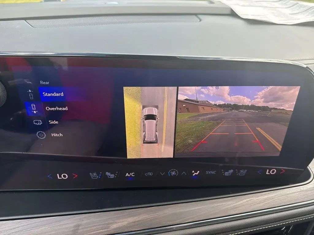 2025 Chevrolet Tahoe Premier - Photo 23
