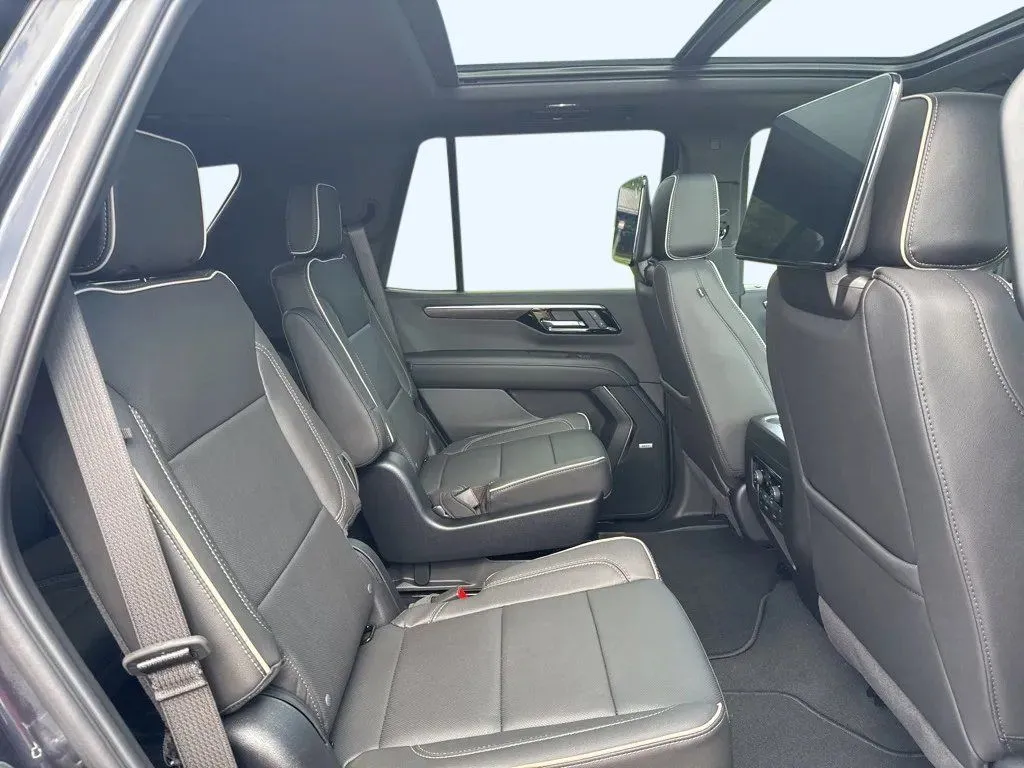 2025 Chevrolet Tahoe Premier - Photo 31