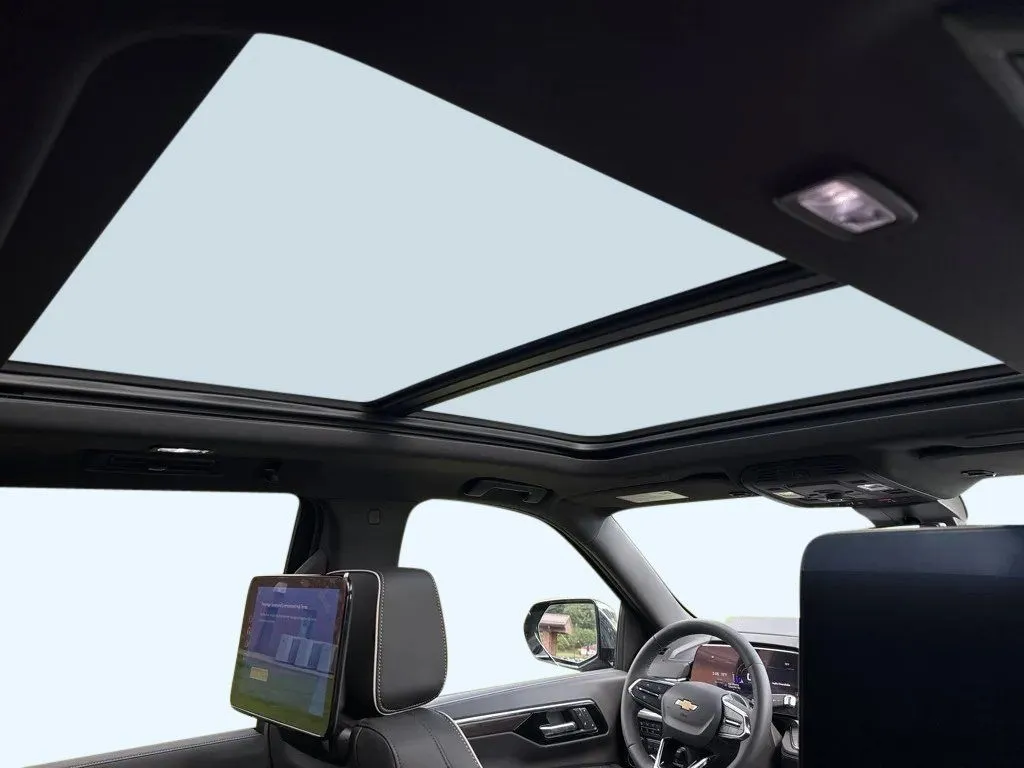 2025 Chevrolet Tahoe Premier - Photo 38