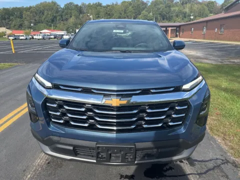 Photos of 2025 Chevrolet Equinox LT for sale in Waverly, OH at Hometown Chevrolet