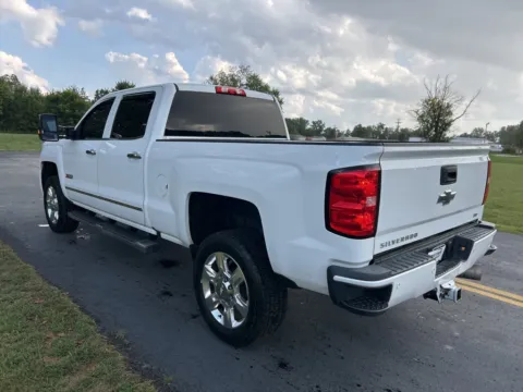 More photos of 2019 Chevrolet Silverado 2500HD LTZ at Hometown Chevrolet, OH