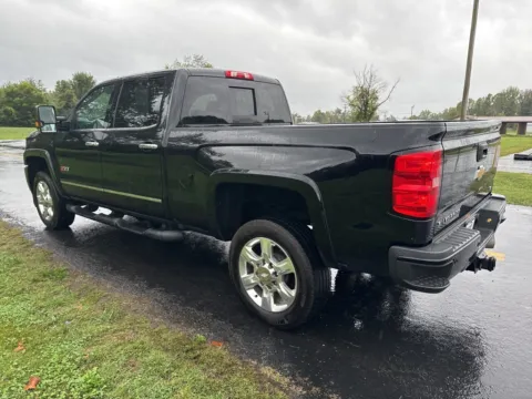 More photos of 2017 Chevrolet Silverado 2500HD LTZ at Hometown Chevrolet, OH