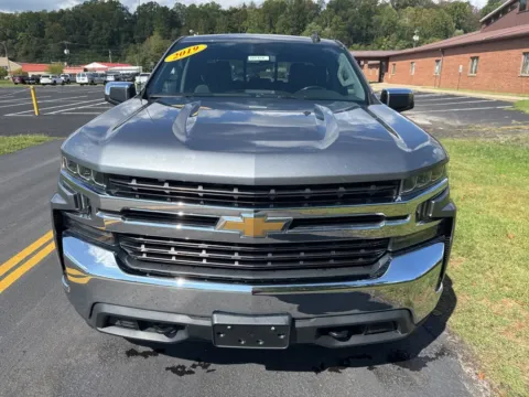 Photos of 2019 Chevrolet Silverado 1500 LT for sale in Waverly, OH at Hometown Chevrolet