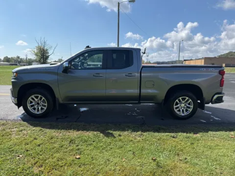 More photos of 2019 Chevrolet Silverado 1500 LT at Hometown Chevrolet, OH