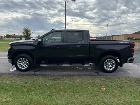 More photos of 2023 Chevrolet Silverado 1500 LT at Hometown Chevrolet, OH