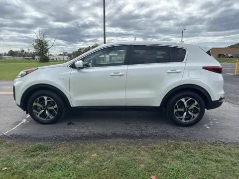 More photos of 2021 Kia Sportage LX at Hometown Chevrolet, OH