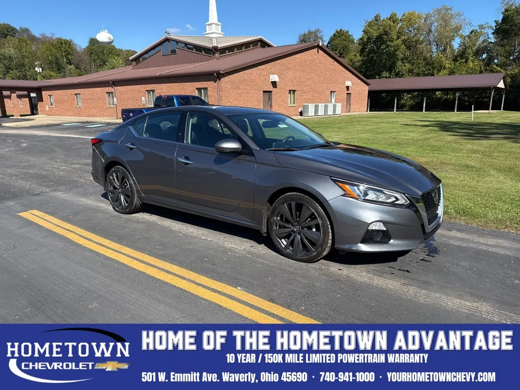 2021 Nissan Altima 2.5 Platinum for sale in Waverly, OH