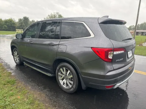 More photos of 2019 Honda Pilot EX-L at Hometown Chevrolet, OH