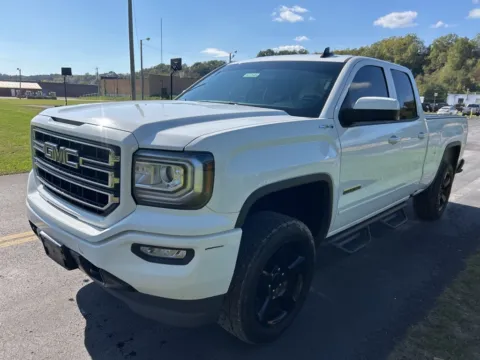 Another view of 2017 GMC Sierra 1500 for sale in Waverly, OH at Hometown Chevrolet