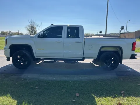 More photos of 2017 GMC Sierra 1500 at Hometown Chevrolet, OH