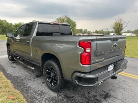 More photos of 2021 Chevrolet Silverado 1500 RST at Hometown Chevrolet, OH