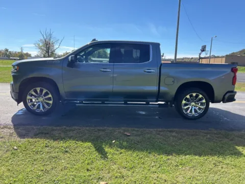 More photos of 2021 Chevrolet Silverado 1500 High Country at Hometown Chevrolet, OH