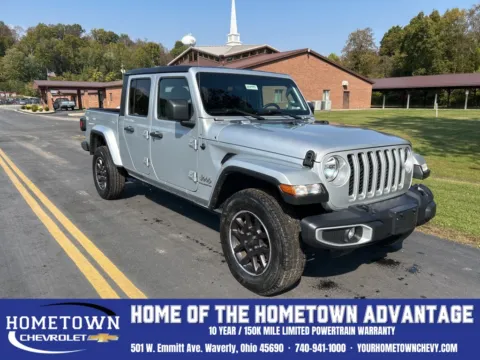Silver 2023 Jeep Gladiator Overland for sale in Waverly, OH