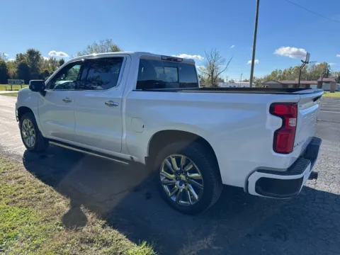 More photos of 2019 Chevrolet Silverado 1500 High Country at Hometown Chevrolet, OH
