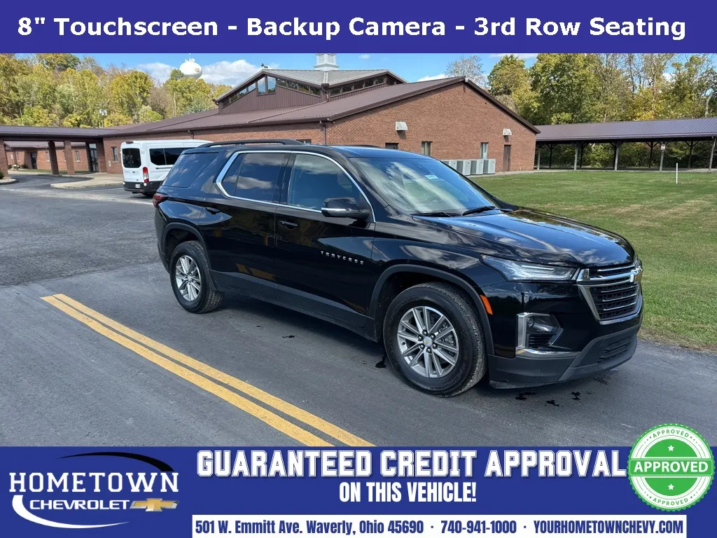 Black 2022 Chevrolet Traverse LT for sale in Waverly, OH