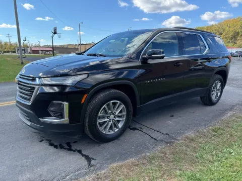 Another view of 2022 Chevrolet Traverse LT for sale in Waverly, OH at Hometown Chevrolet