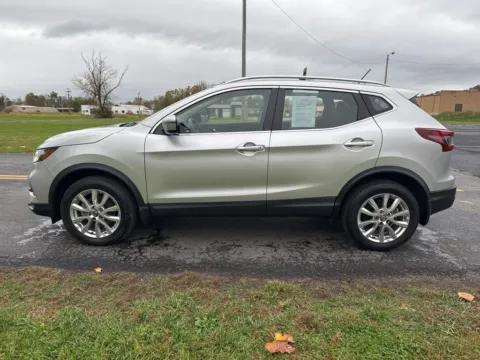 More photos of 2021 Nissan Rogue Sport SV at Hometown Chevrolet, OH