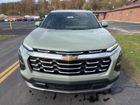 Photos of 2026 Chevrolet Equinox LT for sale in Waverly, OH at Hometown Chevrolet