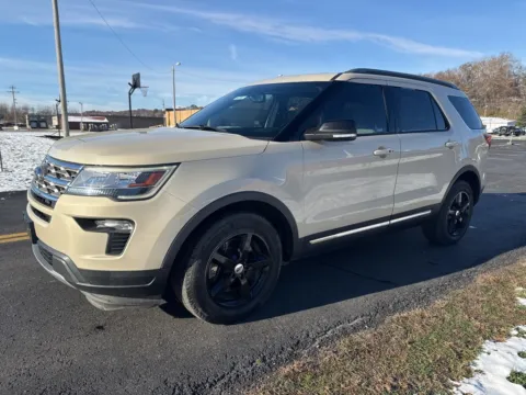 Another view of 2018 Ford Explorer XLT for sale in Waverly, OH at Hometown Chevrolet