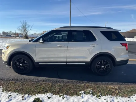 More photos of 2018 Ford Explorer XLT at Hometown Chevrolet, OH