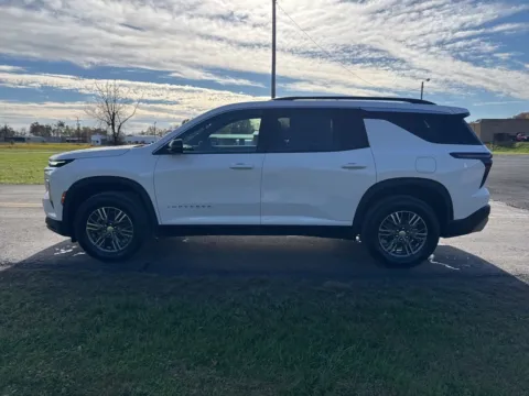 More photos of 2026 Chevrolet Traverse LT at Hometown Chevrolet, OH